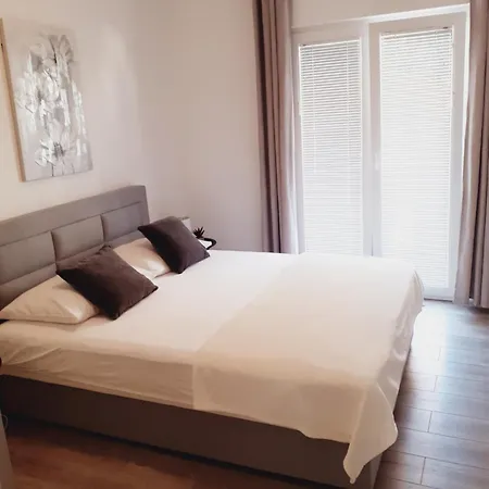 Tonka Apartmán Gradac (Split-Dalmatia)