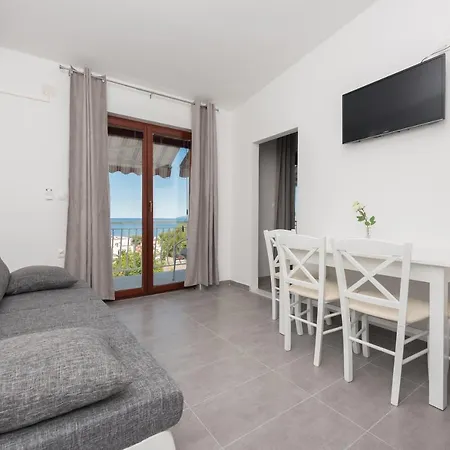 Tonka Gradac (Split-Dalmatia)